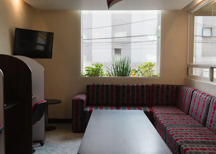 Ambos Mundos Hotel 3*