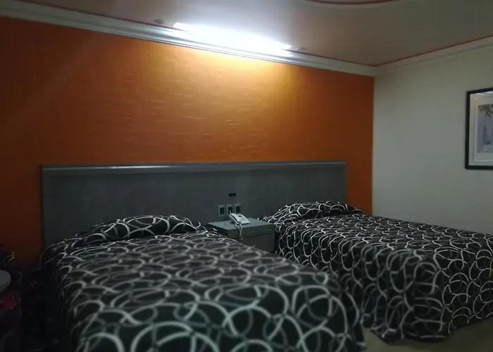 Ambos Mundos Hotel 3*